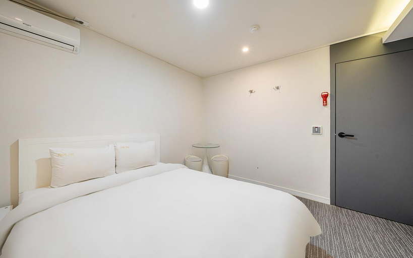 Bedroom 4, Yeosu Hotel YOU, Yeosu