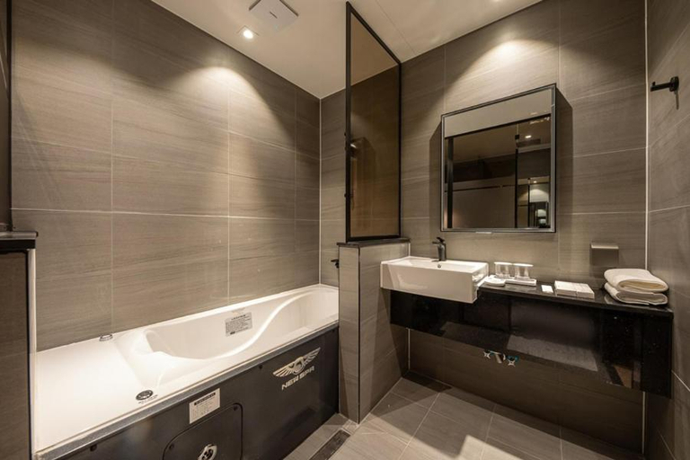 Bathroom 5, Masan Daisy Hotel, Masan