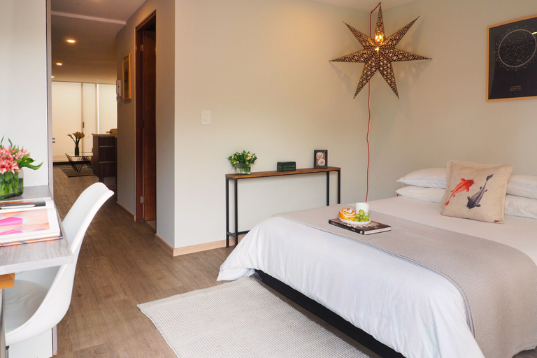 Room 2, Terraza de Pushkin by The Local Way, Mexico City