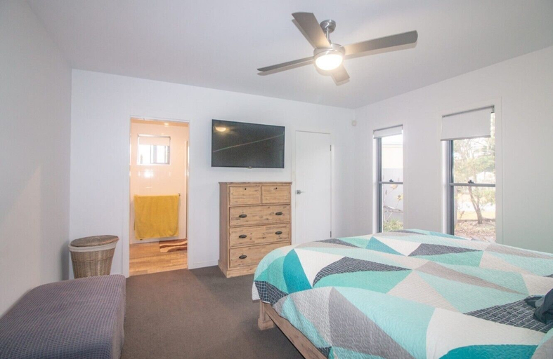 Room 5, Azure on Bondi Place, Tweed Heads