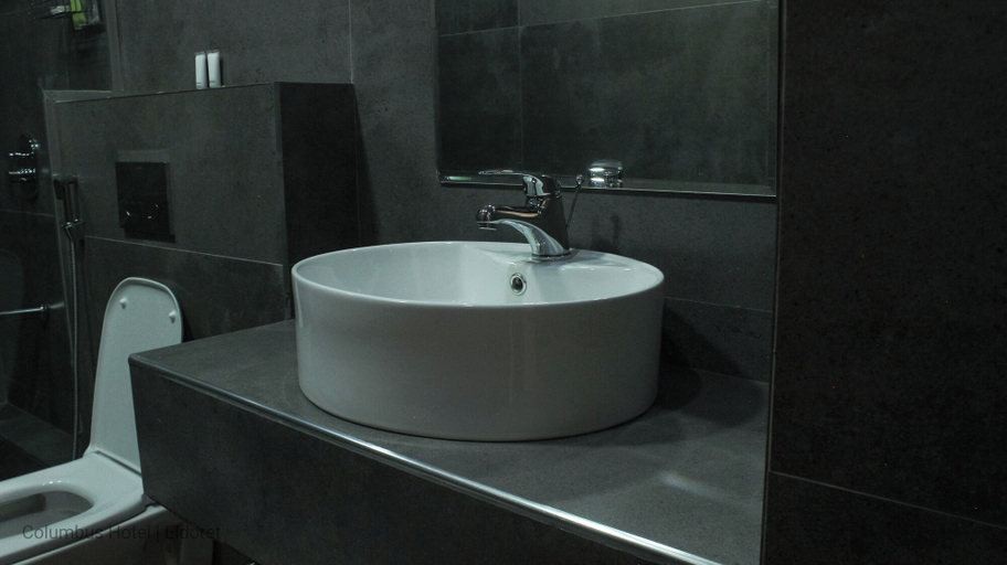 Bathroom, Columbus Hotel Eldoret, Kapseret