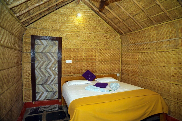 Room 5, Shanthi Dhama Resort, Koppal