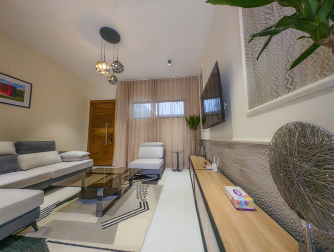 Living area 5, Glassvine, Eti-Osa