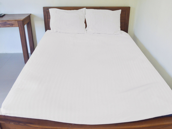 Room 2, OYO 91424 Belfano Guest House, Balikpapan