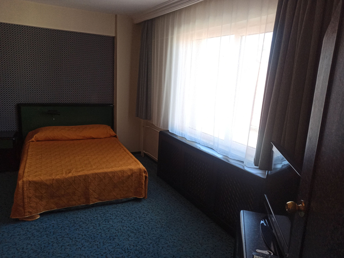 Bedroom 3, HOTEL GRAND YILMAZ, Merkez