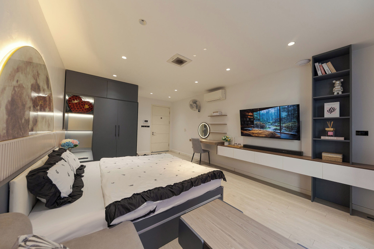 Room 3, Moonlight Apartment, Cầu Giấy