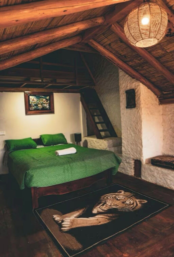Room 4, Fusto, Otavalo