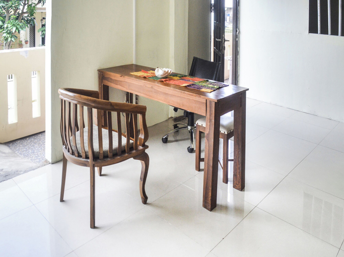 Reception 5, OYO 91424 Belfano Guest House, Balikpapan
