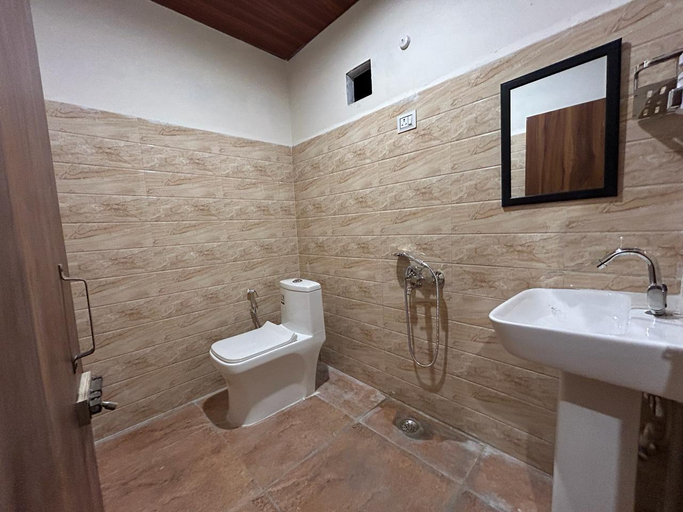 Bathroom 3, Kedar Valley Resorts, Rudraprayag