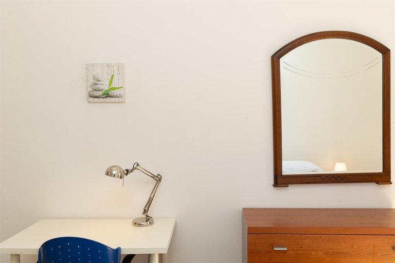 Room amenity, Rental in Rome Jenner Apartment, Rome