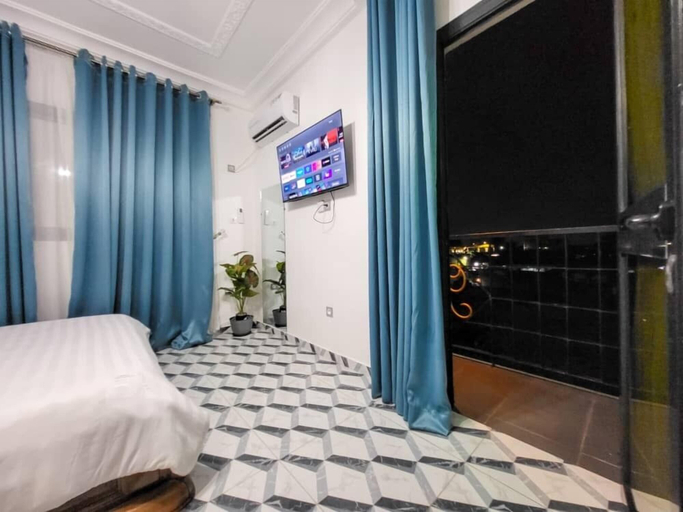 Room 2, Justina Guest House Hotel, Wouri