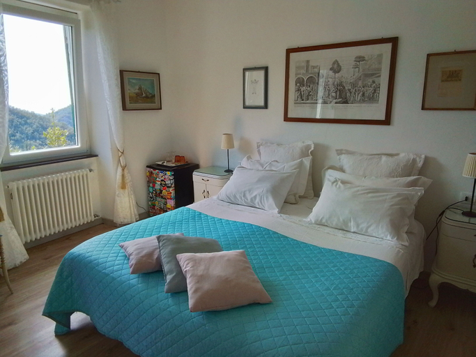 Bedroom 4, ANITA B&B, Genova
