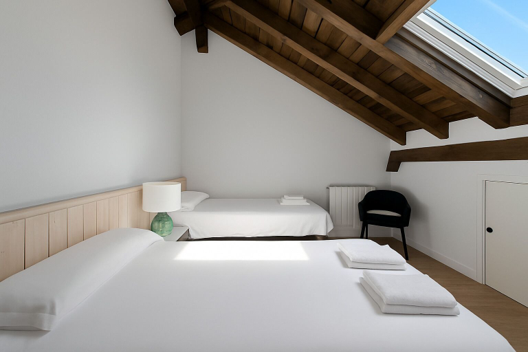 Bedroom 4, Otero de Campoo, Cantabria