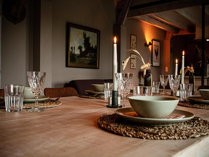 Food & Drinks 4, Cozy Family Home in Oostkamp, West-Vlaanderen