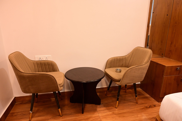 Room 4, Hotel Royal Suites, Lucknow