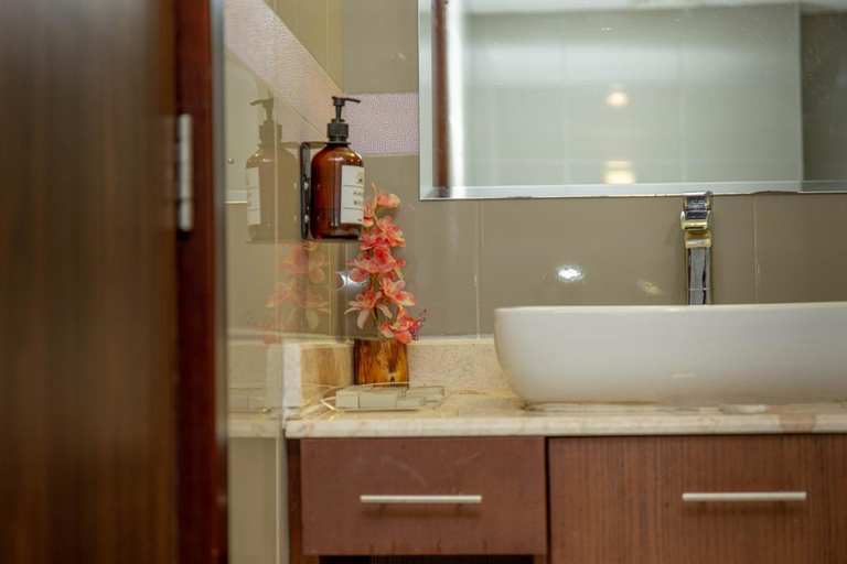 Bathroom 3, Sohar Beach Hotel, Sohar