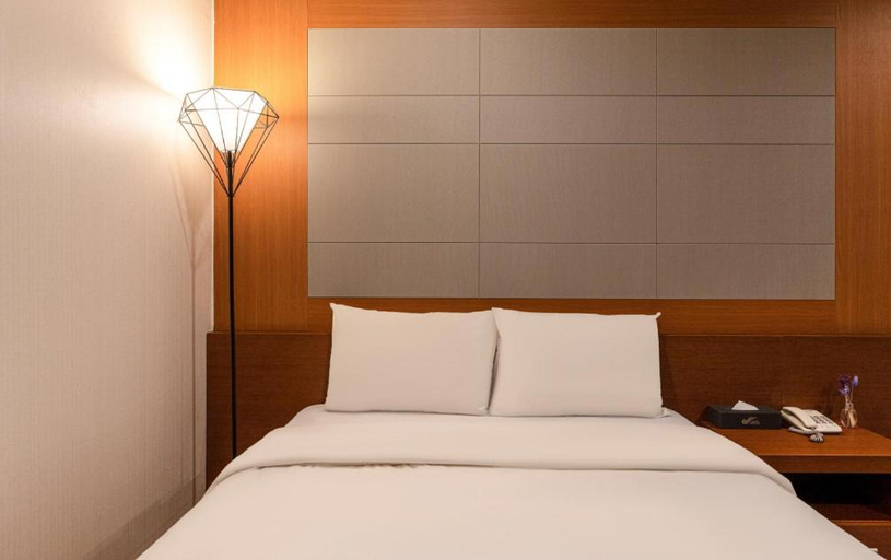 Bedroom 3, Incheon Airport Airtel, Jung