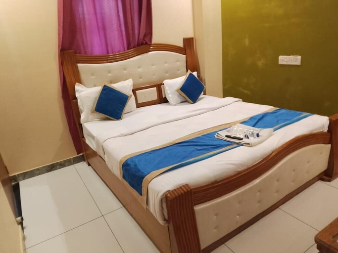 Room 3, Awadh Hotel, Faizabad