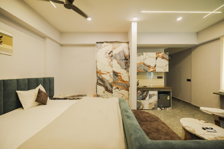 Room 2, Paradise Inn Vibhuti Khand Gomti Nagar, Lucknow