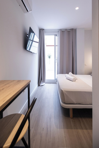 Room 4, Yard Patraix by Concept, Valencia