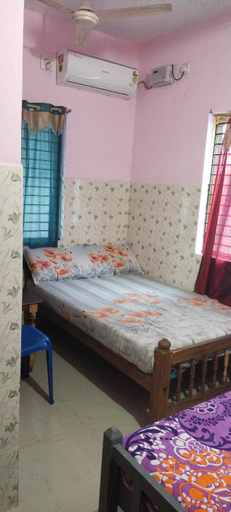 Bedroom 1, Happy Tourist Home Neyyardam, Thiruvananthapuram