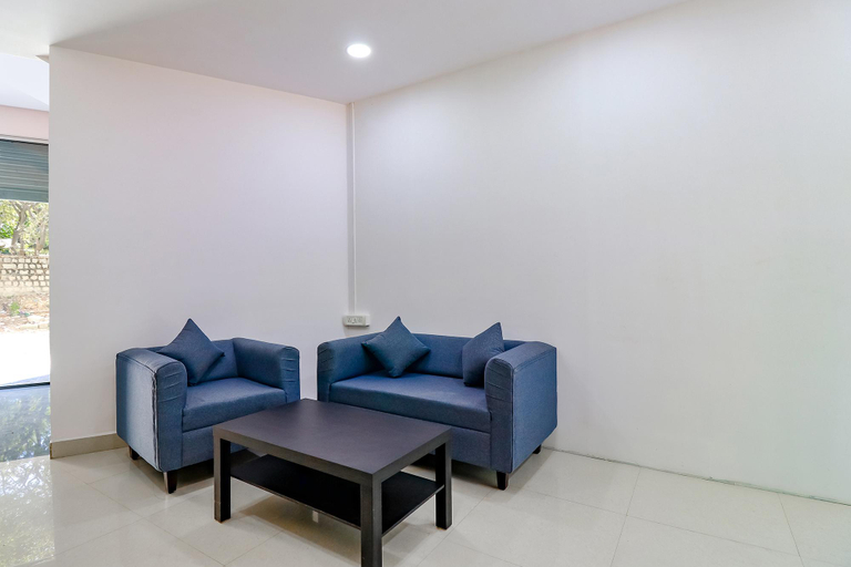 Public Area 2, FabHotel Banyan Tree, Bangalore