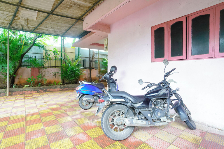 Parking, Fabhotel Peaceful Studio Aai Bungalow, Raigarh