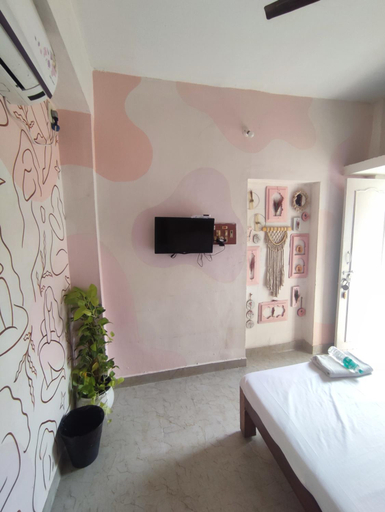 Bedroom 2, Vanam Soulful Stays, Viluppuram