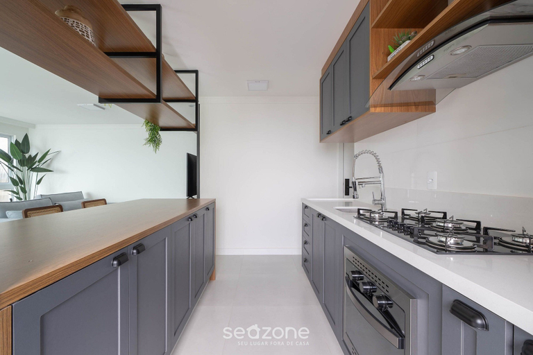 Private kitchen 3, 2BR Seaview apt Near Itapema Beach Sem501, Itapema