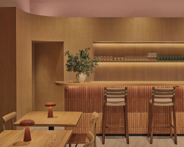 Restaurant 5, Odina Hotel, Watthana Nakhon