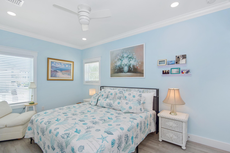 Room 4, Dink or Swim, Lee