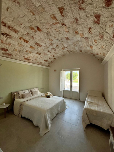 Room 3, Villa Itriò, Taranto