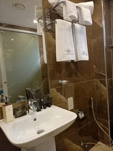 Bathroom 4, LA MAISON ROYALE - SOUTH C, Langata