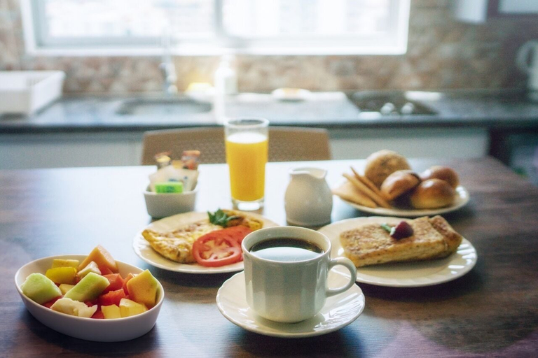 Breakfast meal, Urban Suites, Andrés Ibáñez