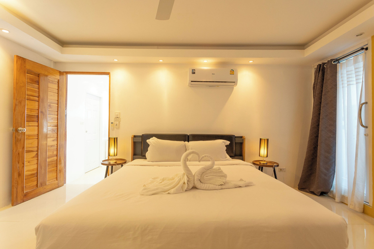 Room 4, 4 Private Sea-View Apartments V104, Pulau Phuket