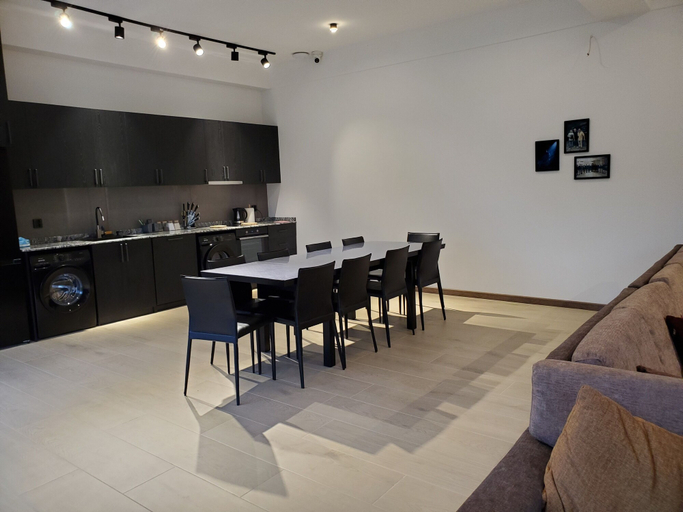 Shared kitchen 2, The Whispering Oaks Retreat