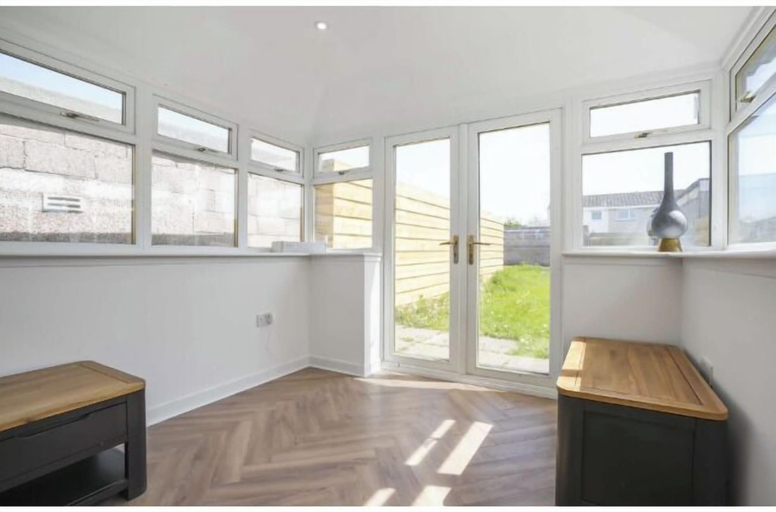 Living area 3, 2-Bedroom Home with Parking and Garden, Edinburgh