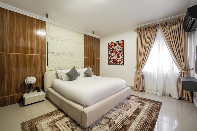 Room 5, Rebaze Apartment, AbujaMun