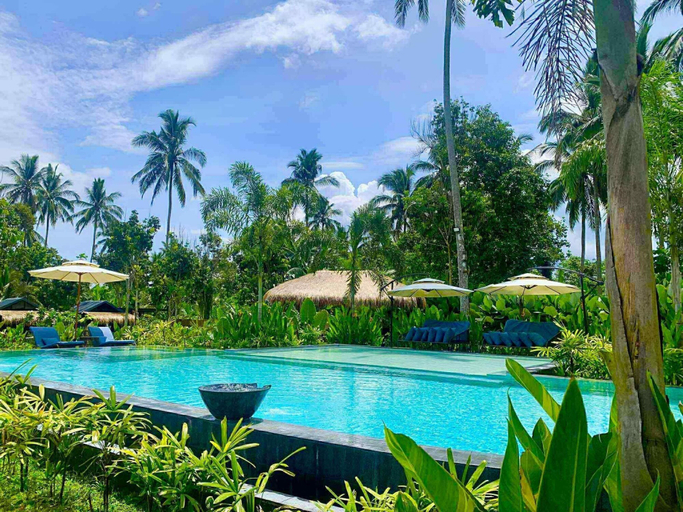Outdoor pool 2, The Bali Farm, Liliw