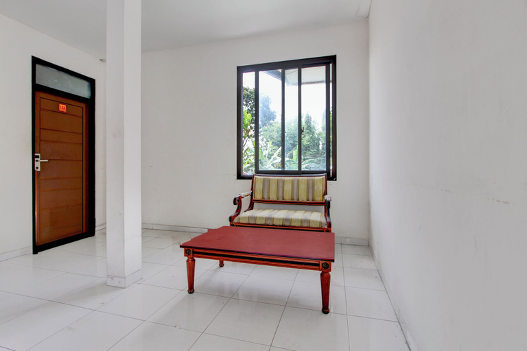 Reception 3, OYO 94756 23 Residence, Sleman