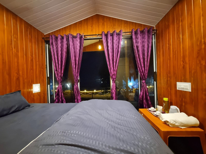 Room 5, Pawna Lake Camping, Pune