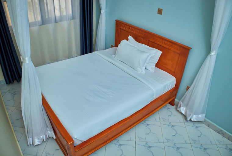 Room 4, Gibson Motel, Mbarara