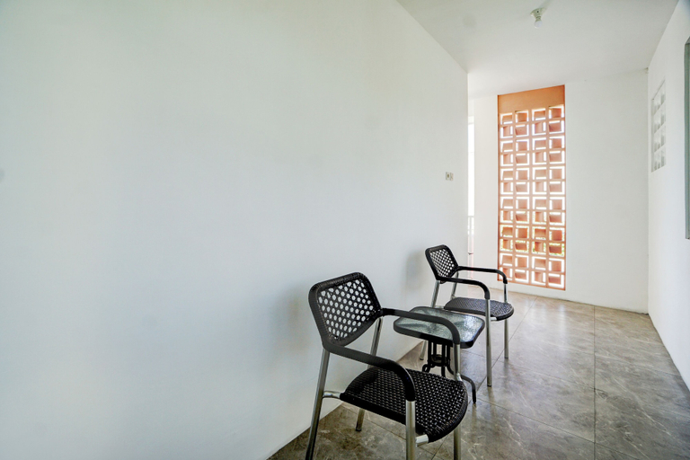 Lobby 3, OYO 94766 Tapak Liman Syariah, Malang