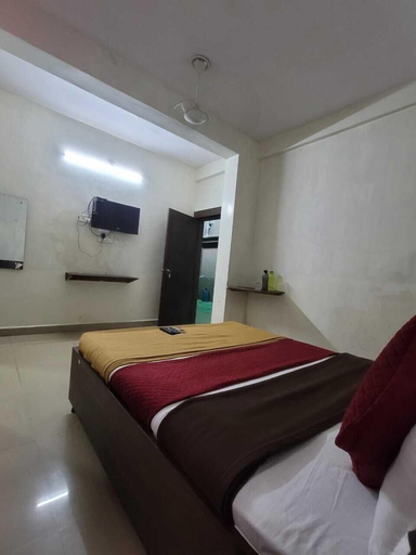 Room 2, HOTEL ARADHANA, Gir Somnath