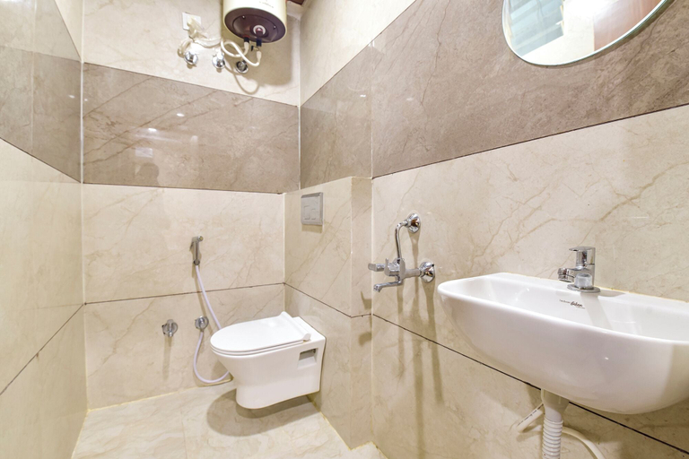 Bathroom 2, Fabhotel Bhavna Palace, Indore