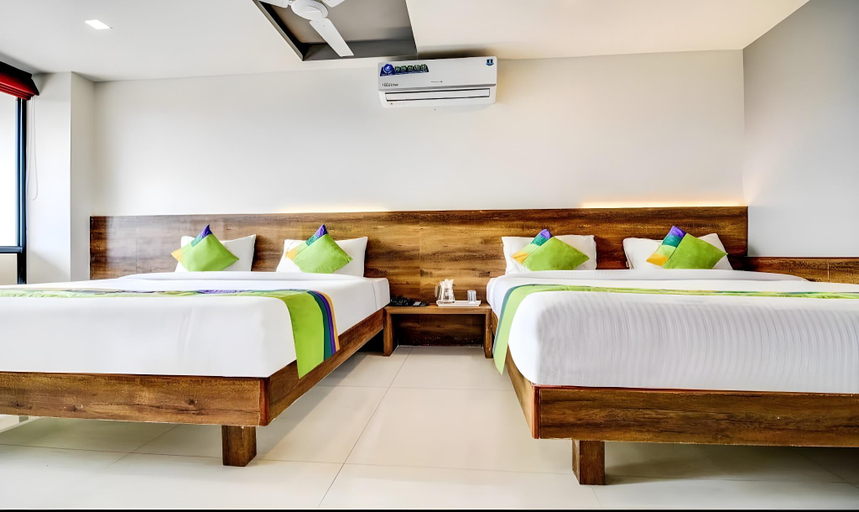 Bedroom 4, Hotel Shree Mahalaxmi Inn, Kolhapur