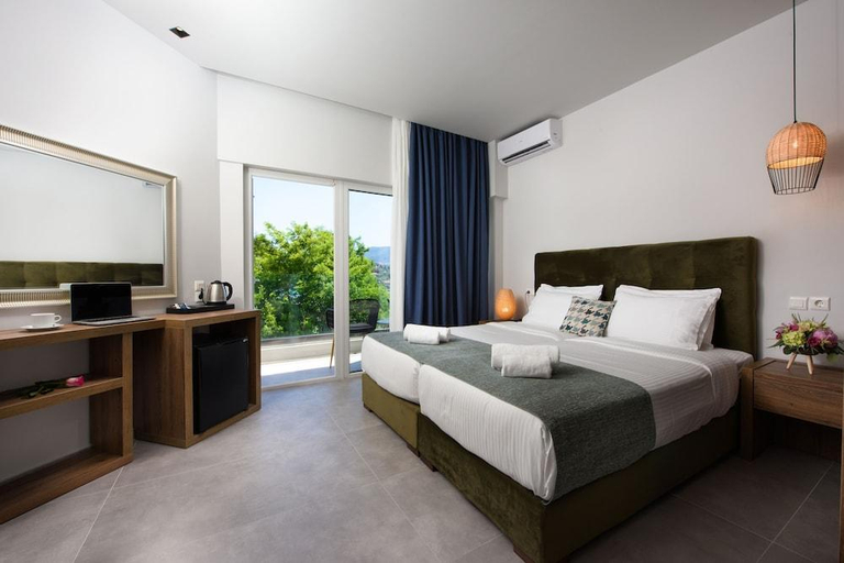 Bedroom, The Royal Hotel, Ionian Islands
