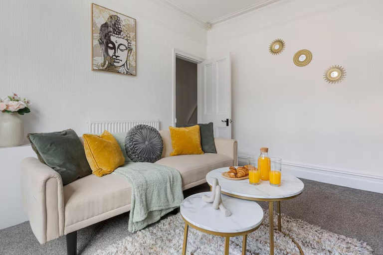 Interior, Family - Sleeps 6 - Garden - Parking, Stockport