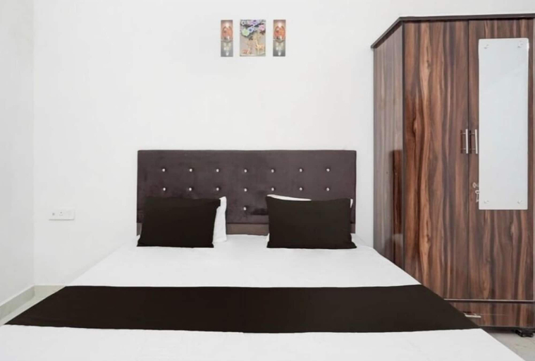 Room 2, BLOOM STAY, Amritsar