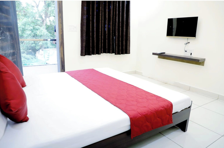 Room 5, Hotel J-Laxmi Palace, Ujjain